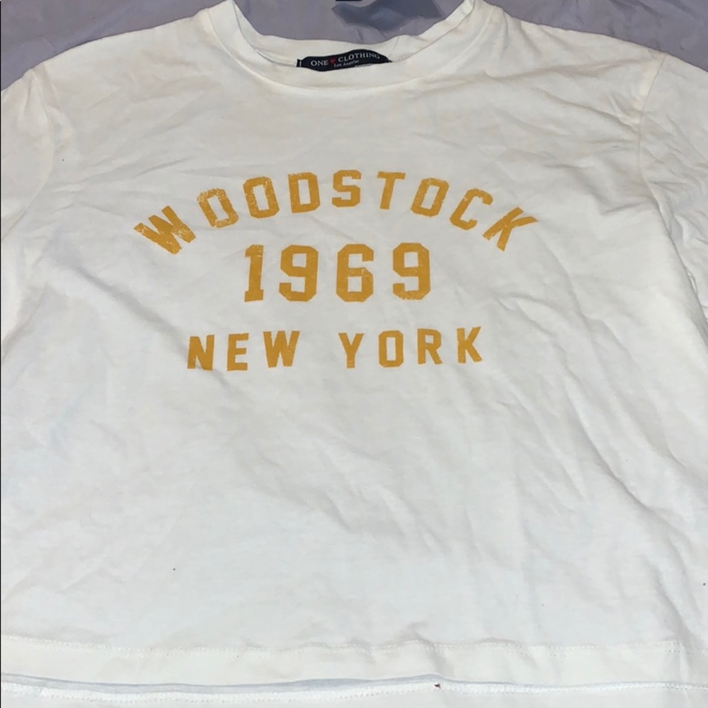 white crop tee